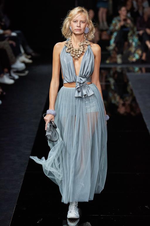 من عرض مجموعة Emporio Armani