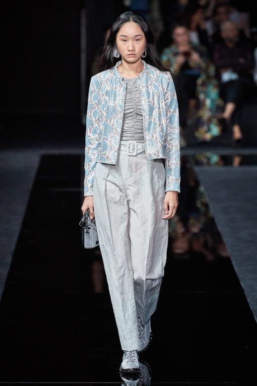 من عرض مجموعة Emporio Armani