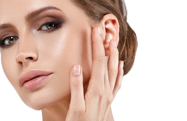 اختاري البرايمر الذي يعمل على تثبيت الماكياج طوال اليوم