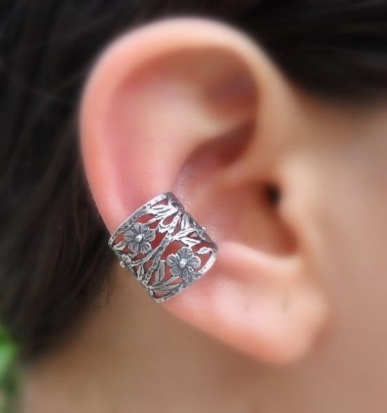 Ear Cuff بشكل الخاتم