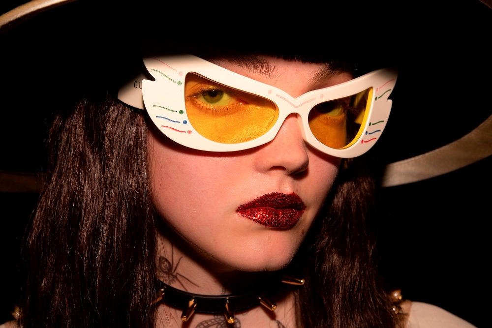 LOOK 8