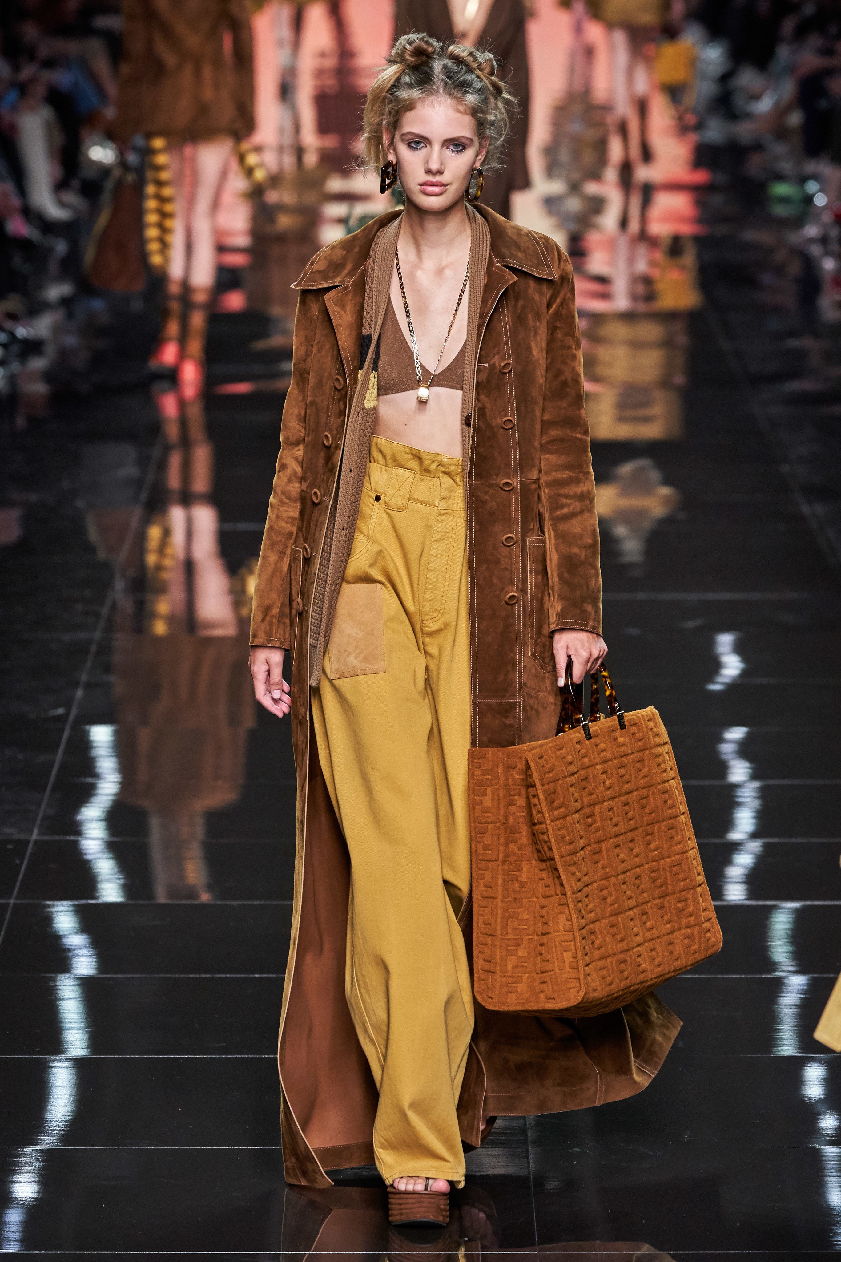 الحقائب الكبيرة في مجموعة Fendi