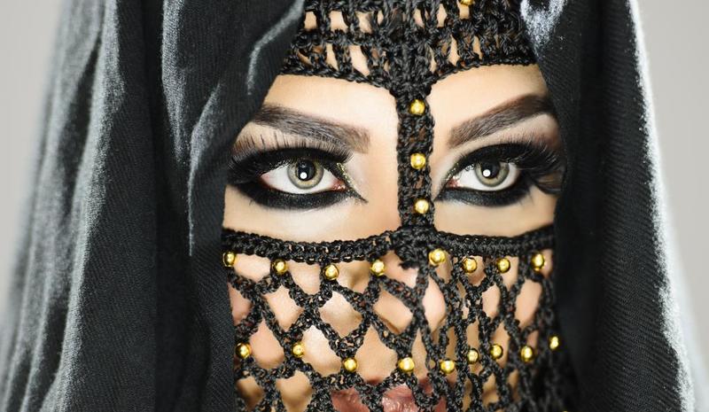 الكحل العربي لإطلالة عربية بامتياز
