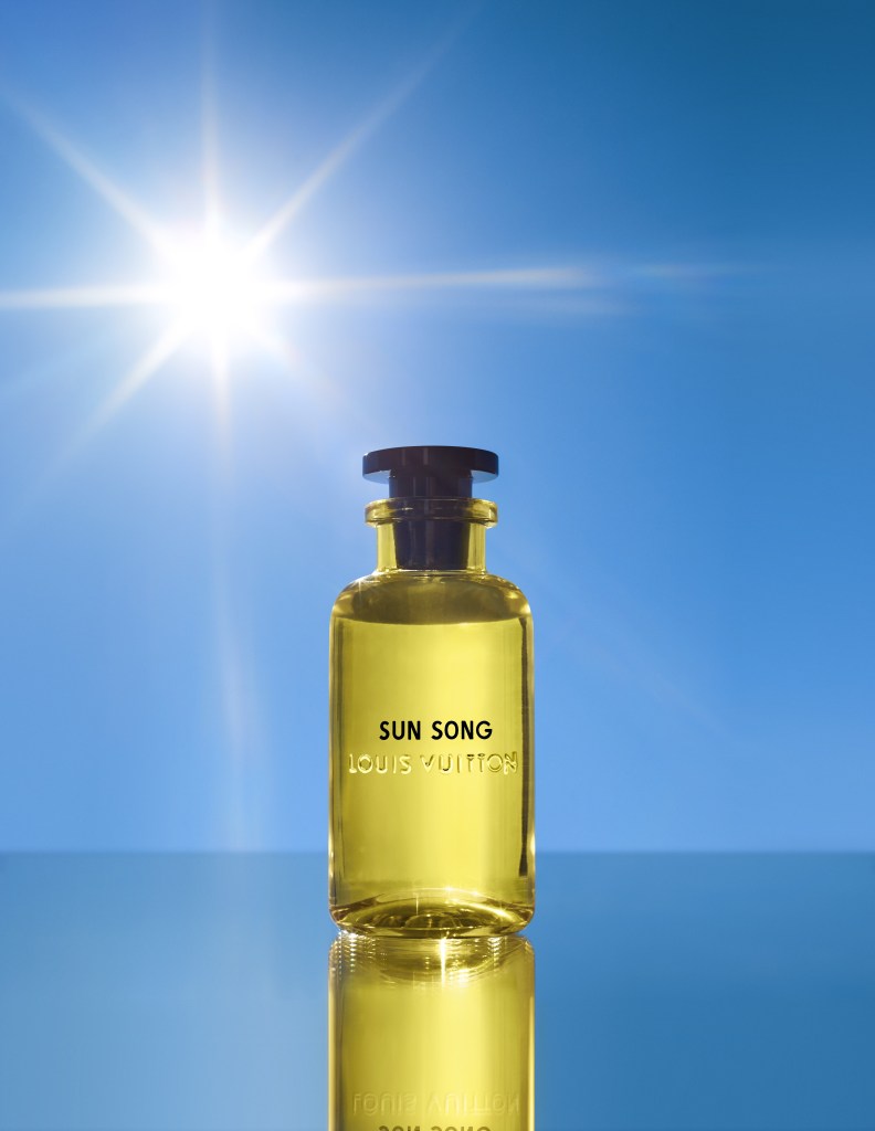 عطور فخمة تناسب رحلاتك الصيفية