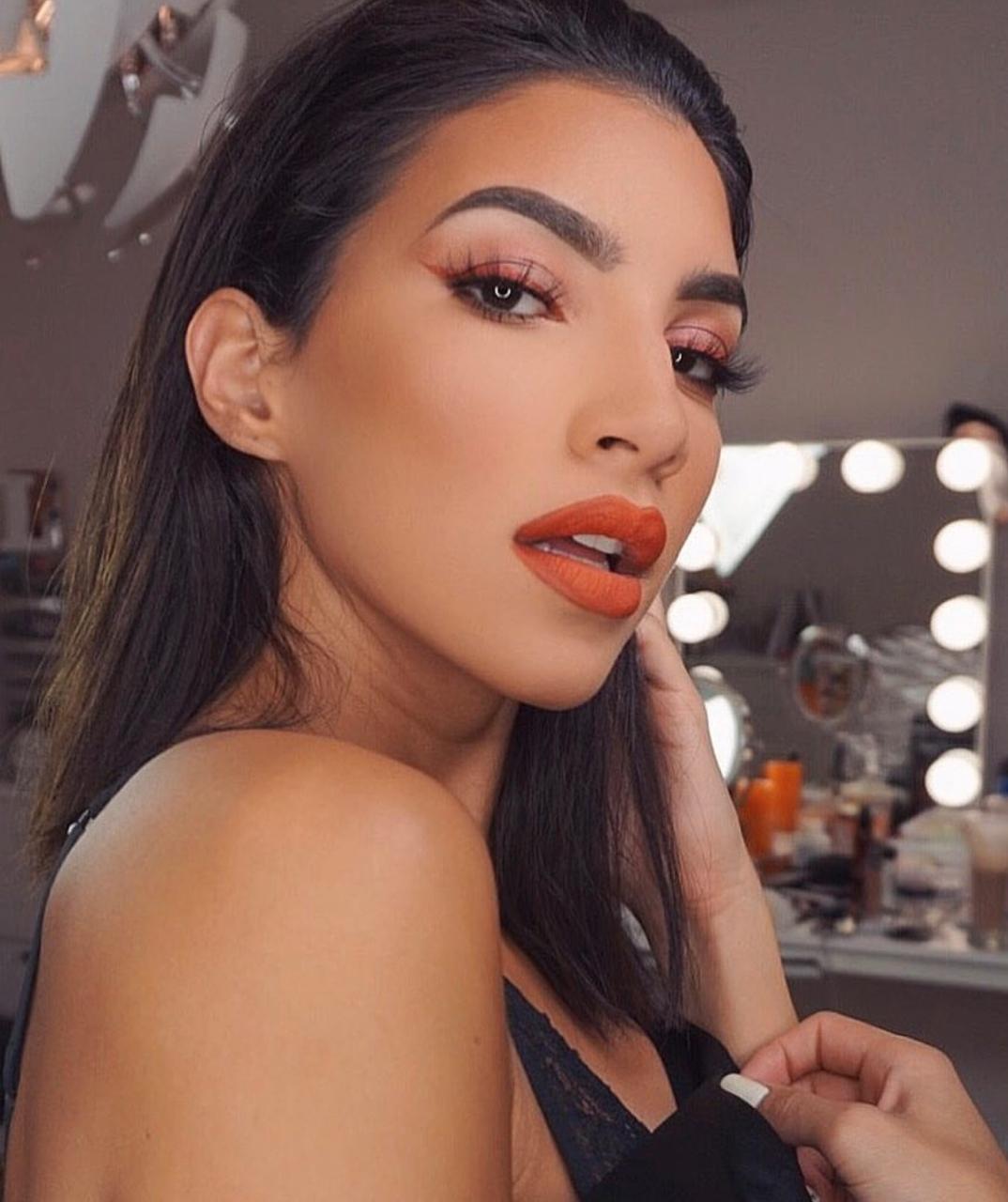 مكياج عصري على طريقة خبيرة التجميل السعودية ليالي