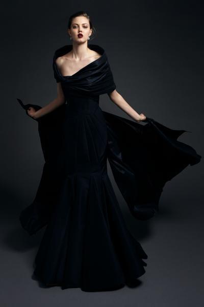من Zac Posen