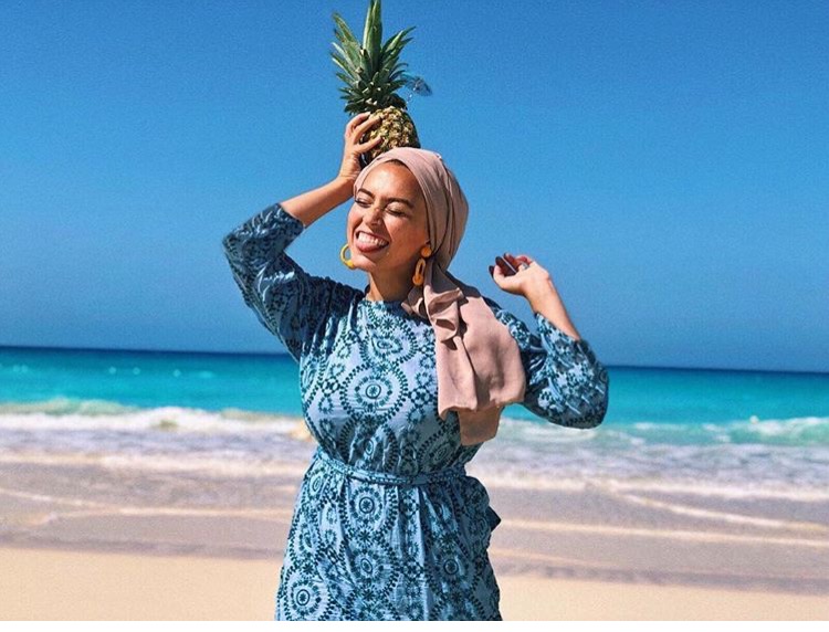 الفساتين الصيفية الملونة من سارة صبري