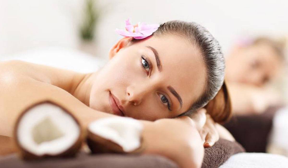 خلطات طبيعية لعلاج حب الشباب