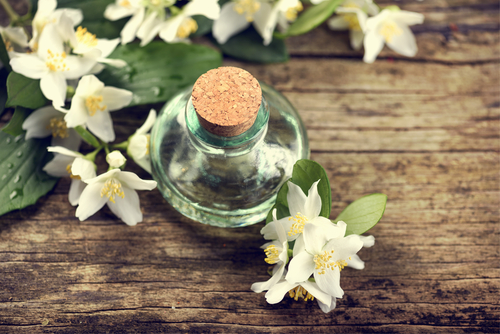 عطر الياسمين