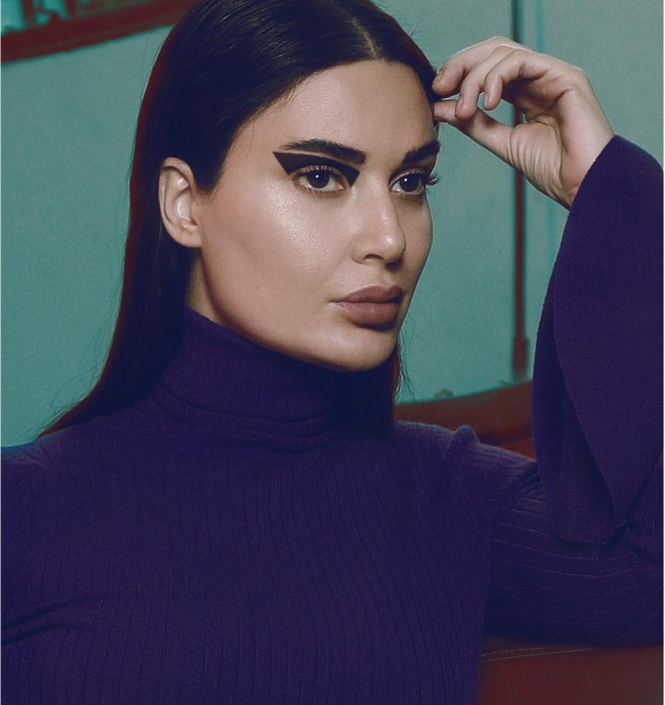 رسمات ايلاينر مقوس