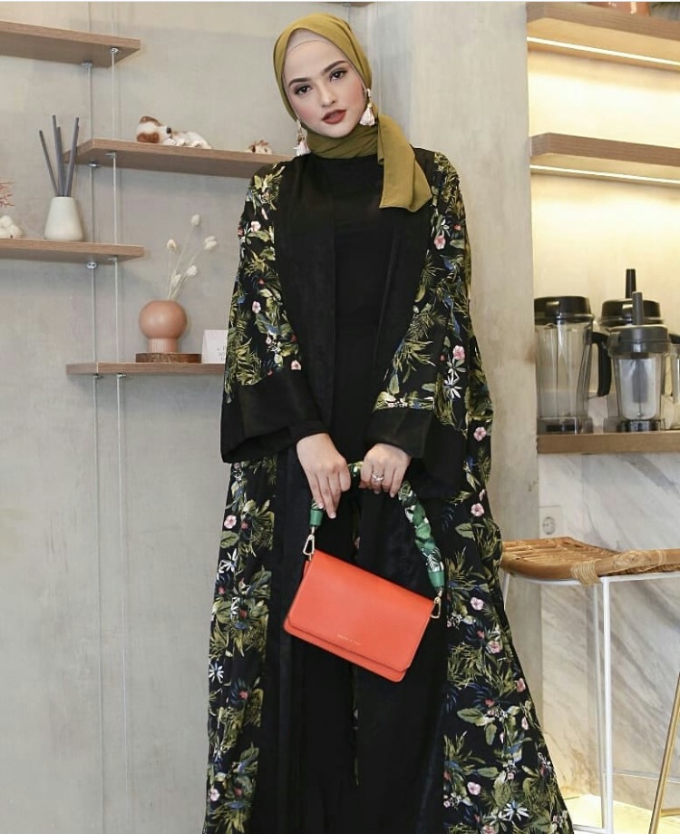toko abaya kaftan طوكو عبايه قفطان