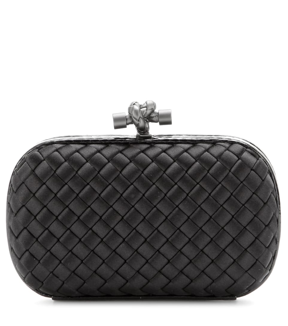 حقيبة يد كلاتش باللون الأسود الأنيق من Bottega Veneta