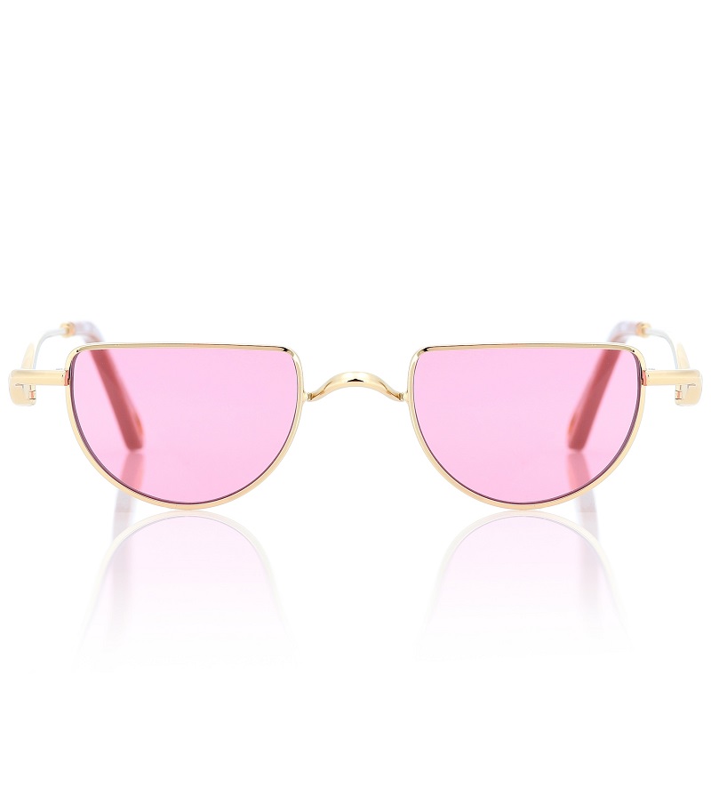 نظارات شمسية باللون الوردي الناعم من Chloé