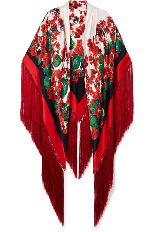كاب بتصميم لافت وبألوان مميزة من Dolce and Gabbana