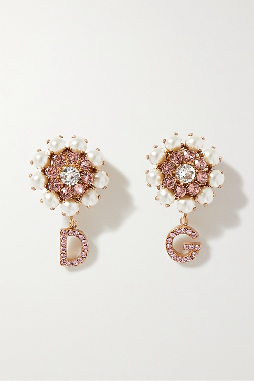 أقراط مرصعة بالأحجار الكريمة من Dolce and Gabbana