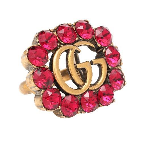 خاتم من الذهب مرصع بالاحمر من Gucci