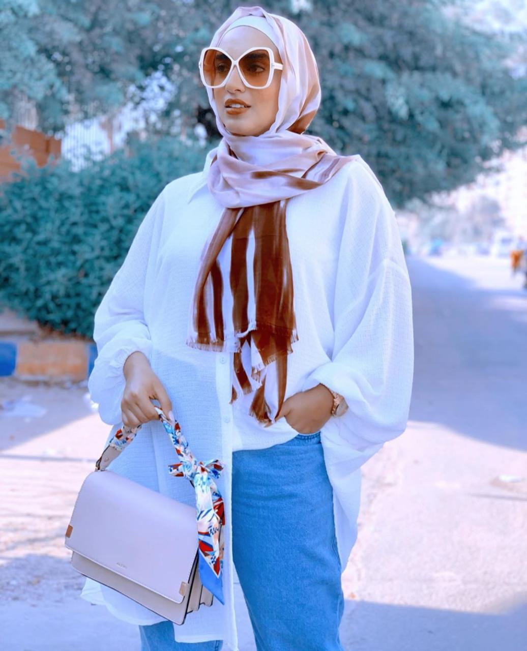 تنسيقات بنطلونات الجينز
