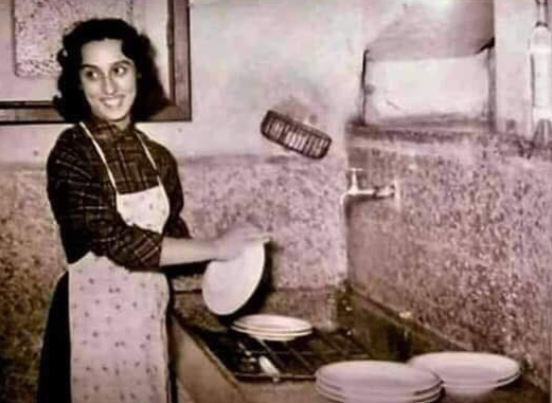 السيدة فيروز