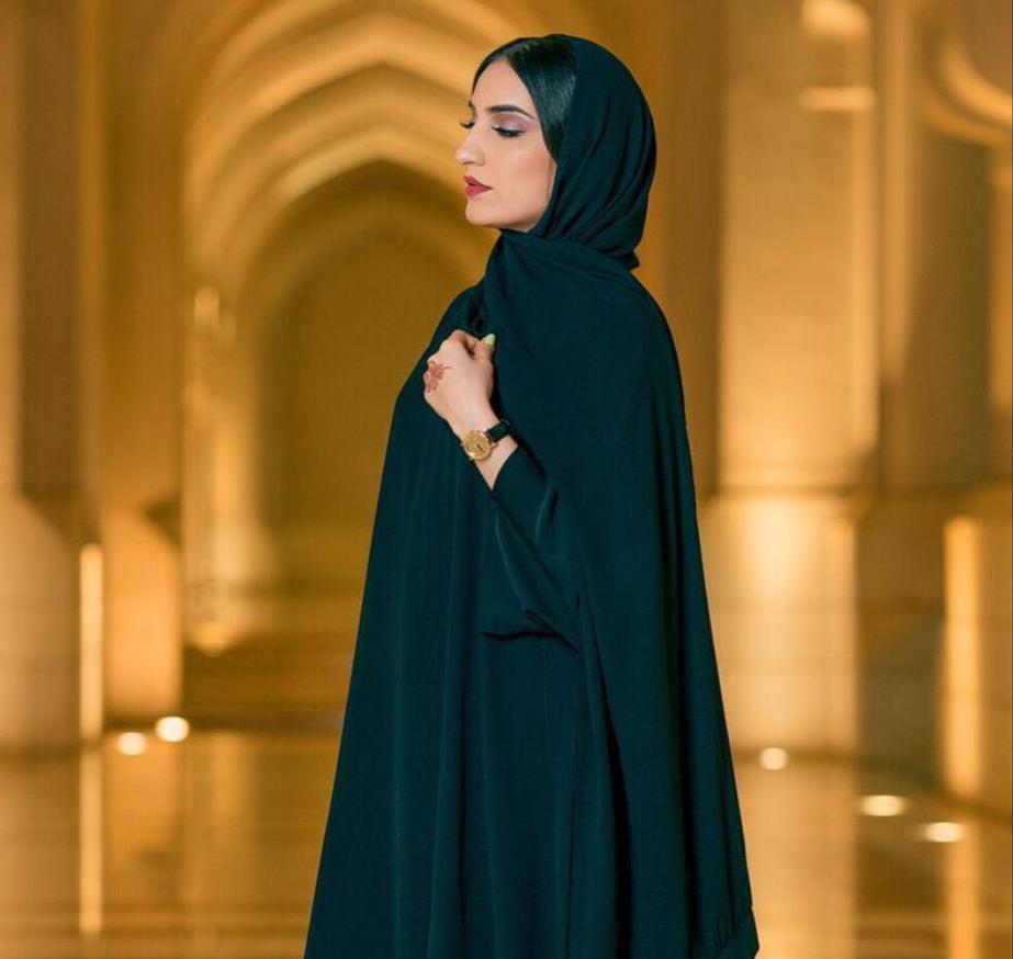 خيارات العبايات السوداء