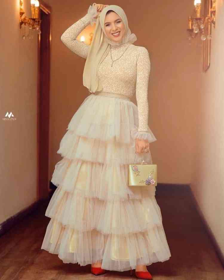 فساتين سهرة طبقات