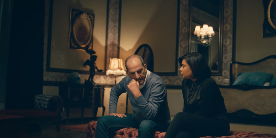 سليم يحصل على علاج لابنه