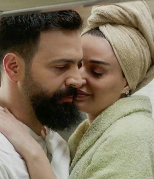 تضمنت الحلقة مشاهد تحوي إيحاءات جنسية صادمة للجمهور