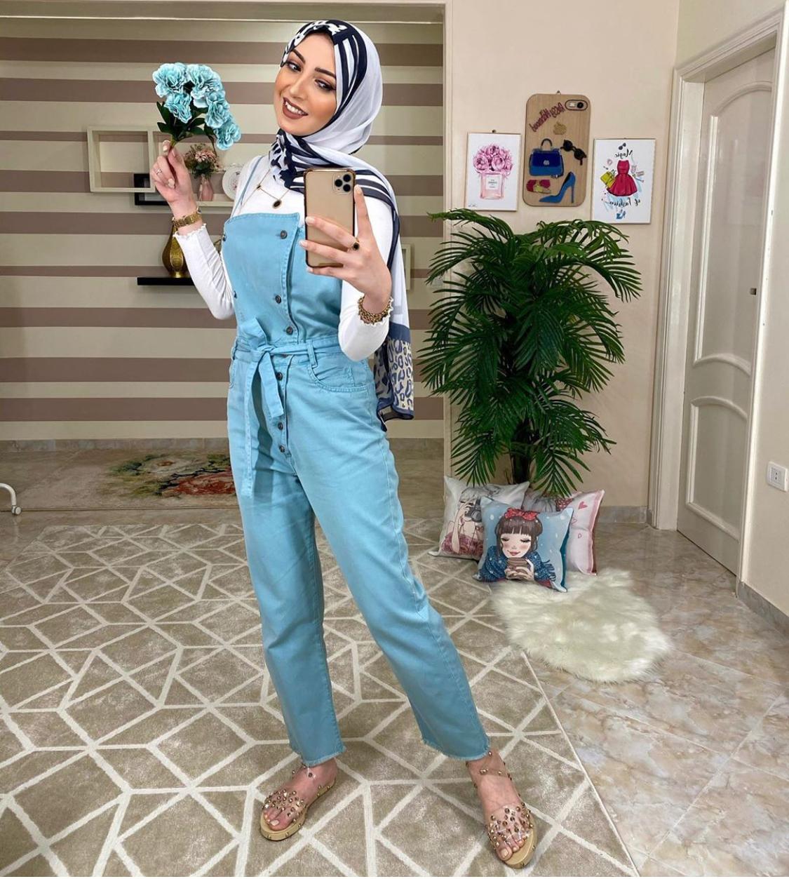 إطلالات شبابية بالجمبسوت