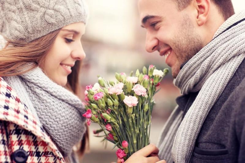 عبري له عن اشتياقك بكلام الحب