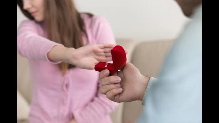 المشاكل العاطفية