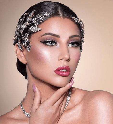 تصغير الأنف بالمكياج