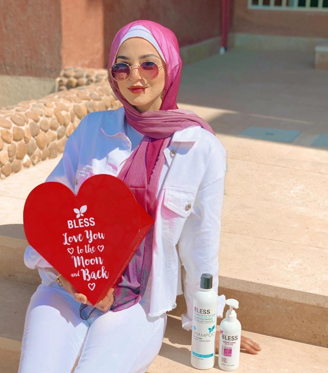 معطف الجينز لإطلالة محتشمة ومريحة