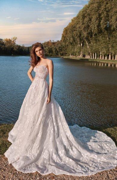 Galia Lahav