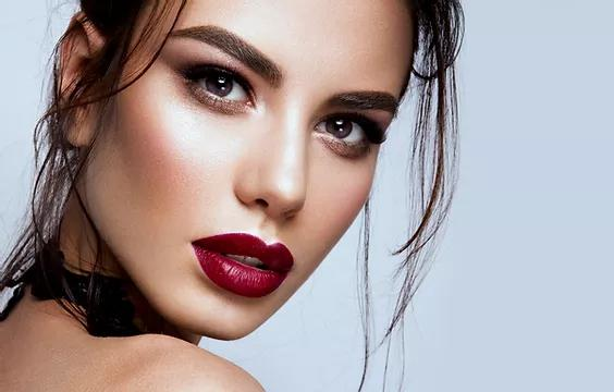 استخدمي جل الحواجب