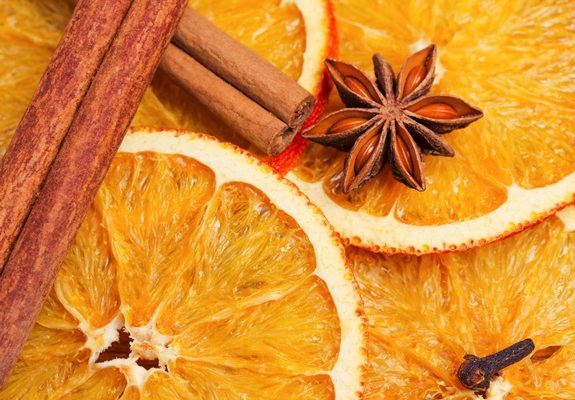 عطر القرفة والبرتقال والقرنفل