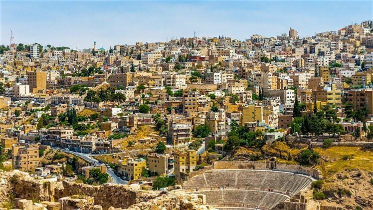 شهر العسل في الأردن