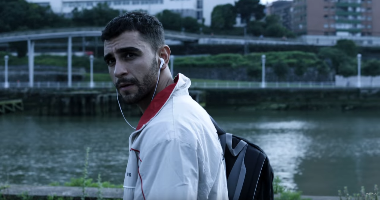 عمر بطل المسلسل
