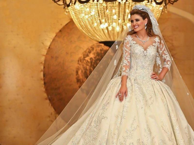 فستان نورا حاراتي