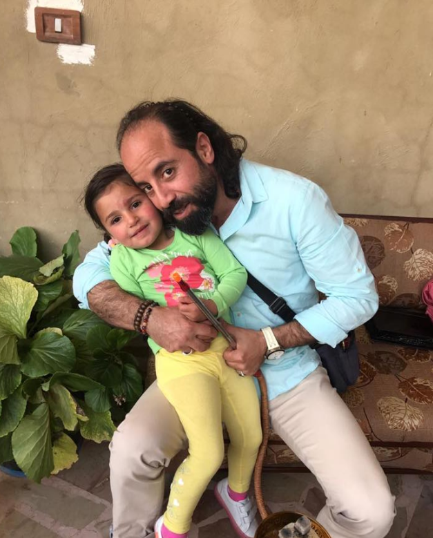 الخادمة رمت الطفلة من الطابق الرابع وانتحرت