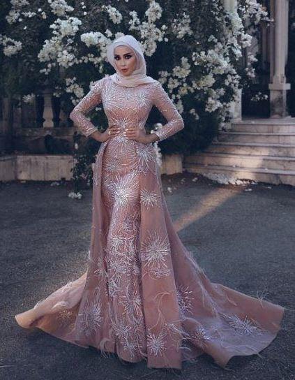فساتين خطوبة عصرية