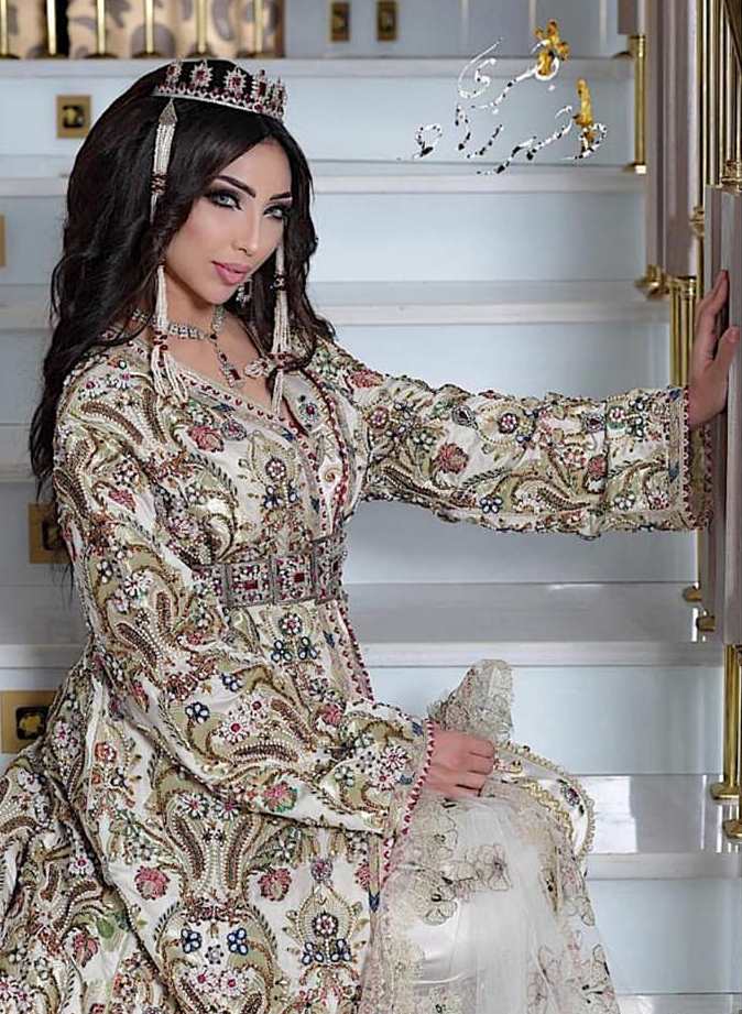 دنيا بطمة
