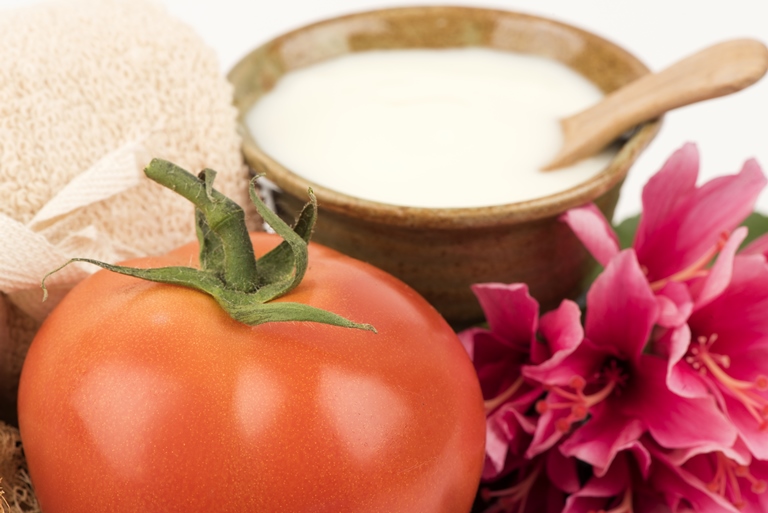 خلطات طبيعية للتخلص من تان الجسم