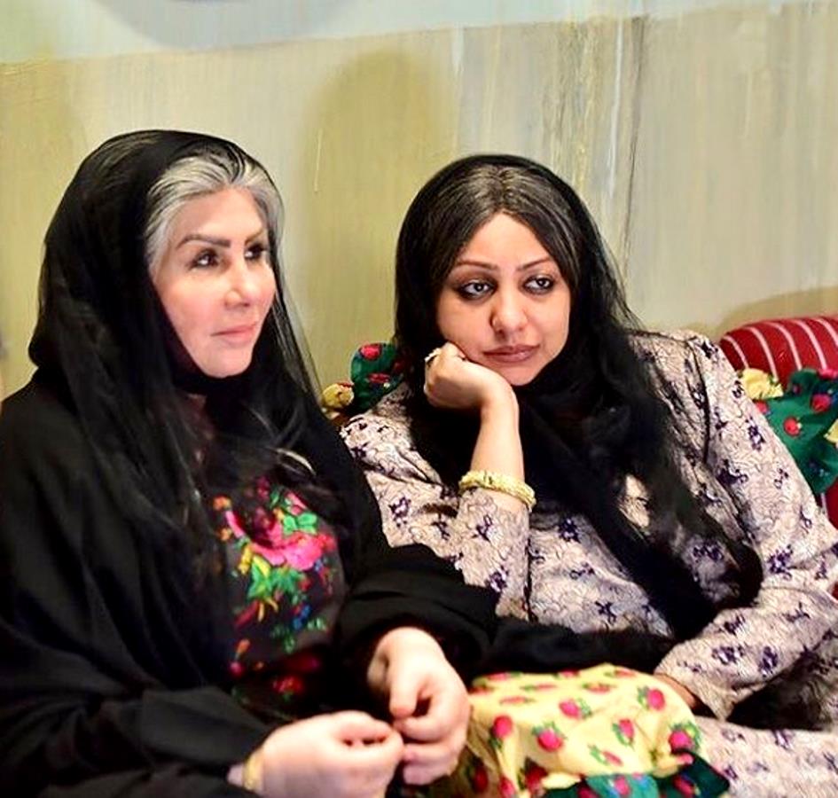 الفنانة ليلى السلمان وريماس منصور في العاصوف