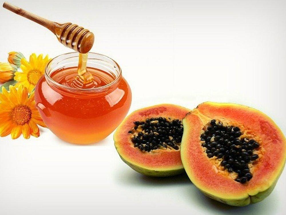ماسك الفراولة والعسل والبابايا
