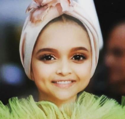 الصورة التي نشرها رانفير لديبيكا في الطفولة