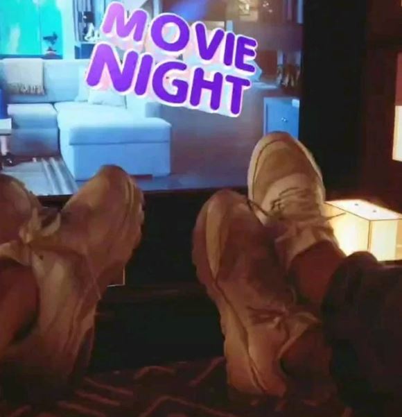 أنوشكا وزوجها في السينما