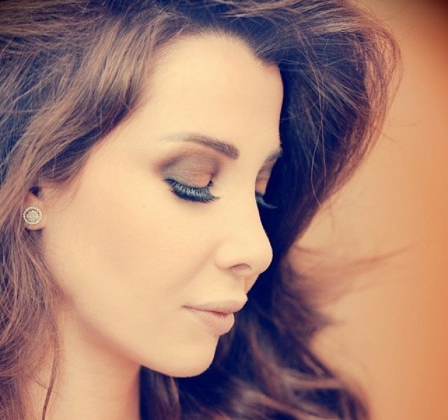 مكياج ترابي لنانسي عجرم