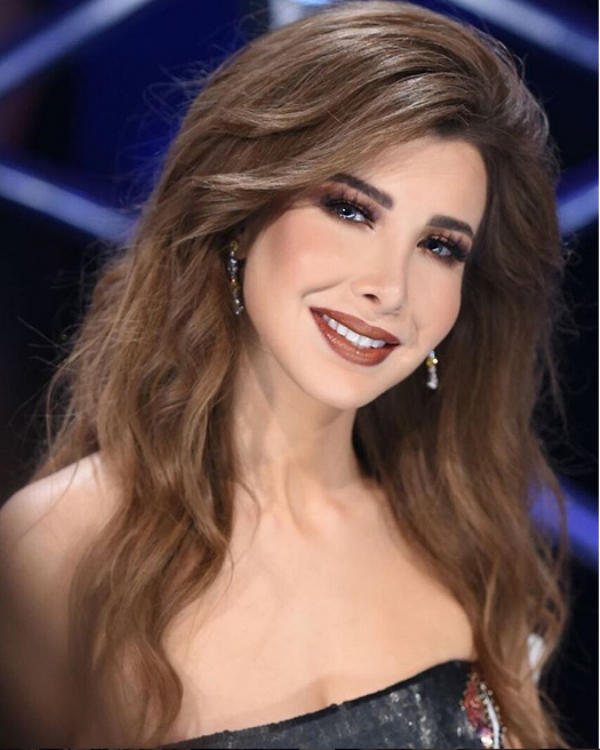 مكياج نانسي عجرم بعيون جريئة