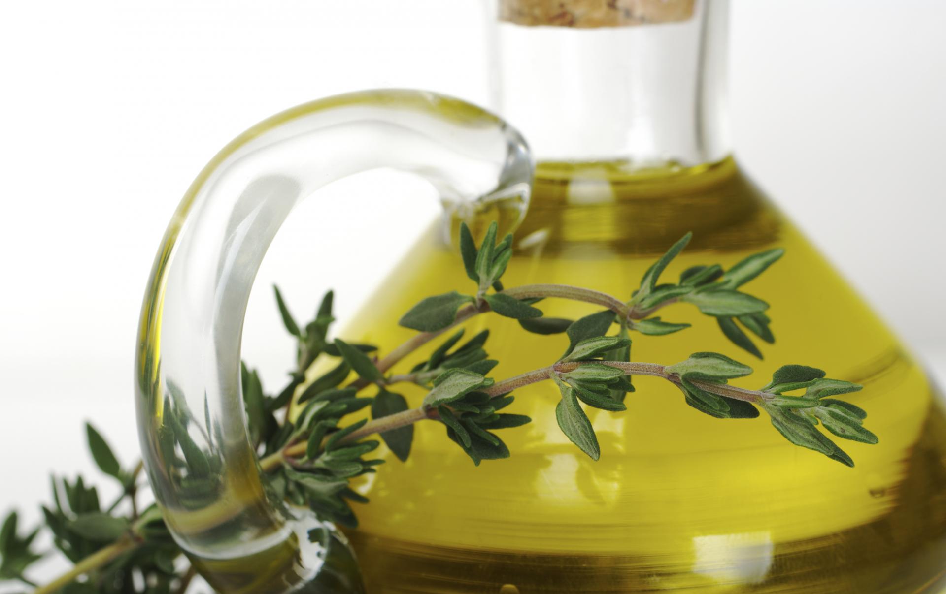 ماسك الزعتر وزيت الجوجوبا