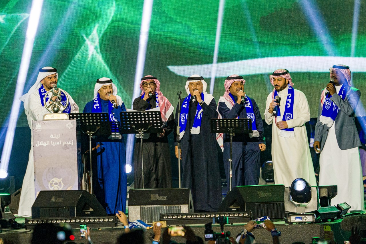 راشد الفارس وماجد المهندس وراشد الماجد ومحمد عبده ورابح صقر وأصيل أبو بكر وحسين الجسمي من ليلة تكريم الهلال