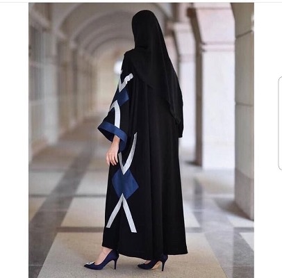 عبايات سوداء من لارين عبايه Lareen Abaya